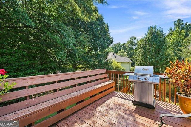 15 Yellowstone Drive, Powder Springs, GA 30127