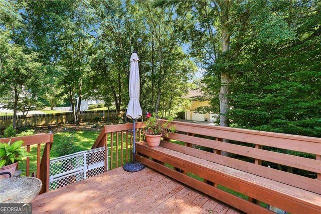 15 Yellowstone Drive, Powder Springs, GA 30127