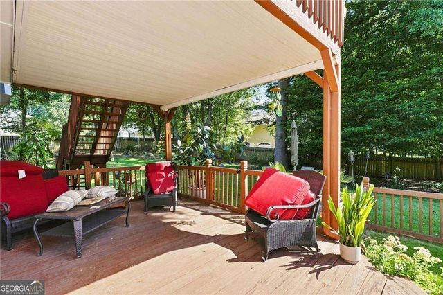 15 Yellowstone Drive, Powder Springs, GA 30127