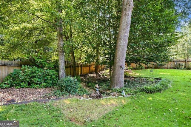 15 Yellowstone Drive, Powder Springs, GA 30127