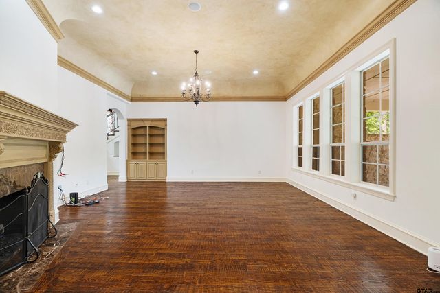 4045 Stonegate Blvd, Tyler, TX 75703