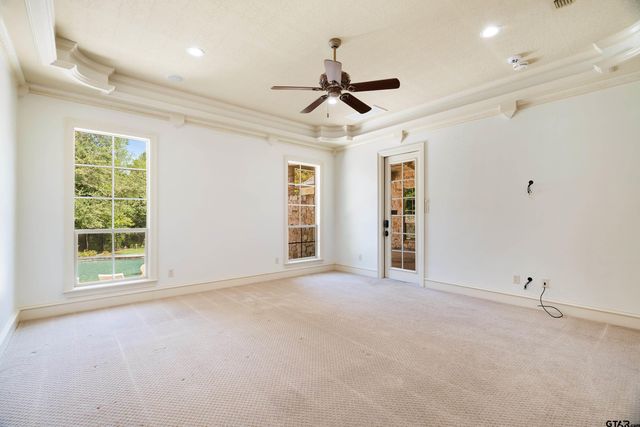 4045 Stonegate Blvd, Tyler, TX 75703