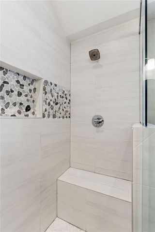 10404 Lee Boulevard, Leawood, KS 66206