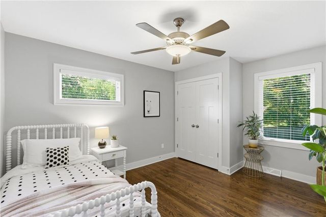 10404 Lee Boulevard, Leawood, KS 66206