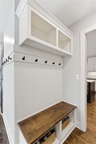 10404 Lee Boulevard, Leawood, KS 66206