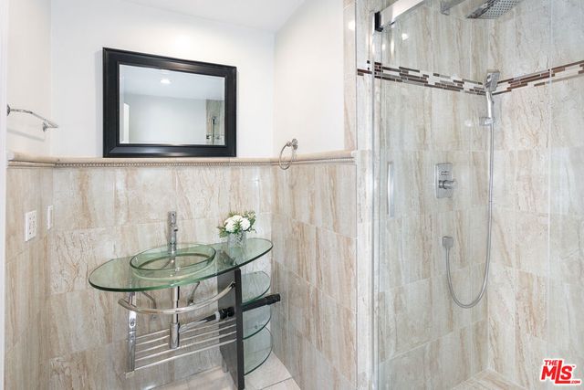 1950 S BEVERLY GLEN Boulevard 102, Los Angeles, CA 90025