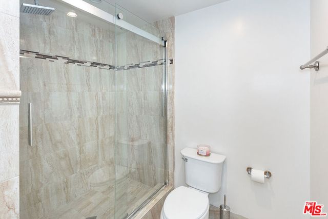 1950 S BEVERLY GLEN Boulevard 102, Los Angeles, CA 90025