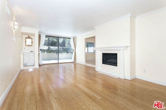 1950 S BEVERLY GLEN Boulevard 102, Los Angeles, CA 90025