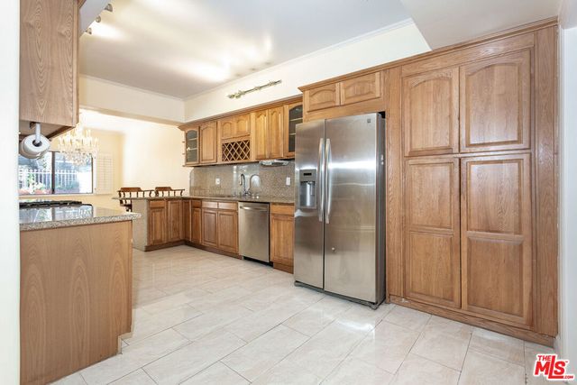 1950 S BEVERLY GLEN Boulevard 102, Los Angeles, CA 90025