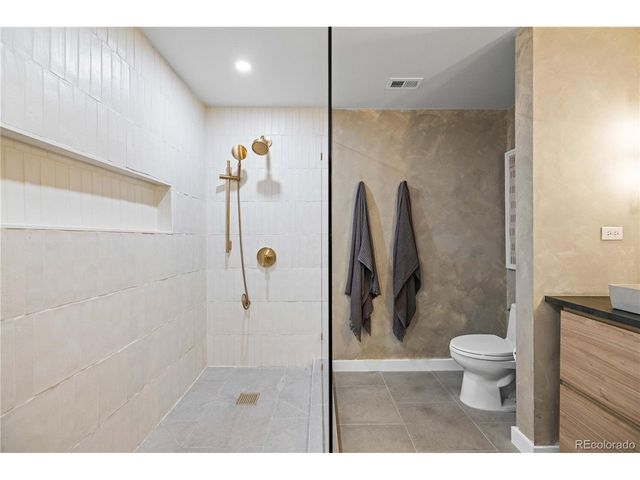 1620 Little Raven St 705, Denver, CO 80202