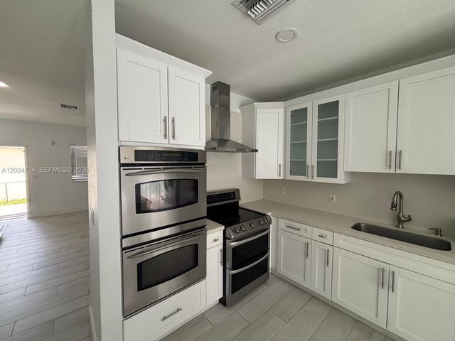 26514 SW 138th Ave 26516, Homestead, FL 33032