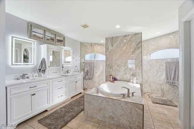 2512 NW 8th PL, Cape Coral, FL 33993