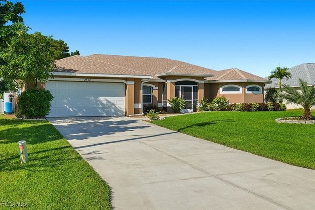 2512 NW 8th PL, Cape Coral, FL 33993