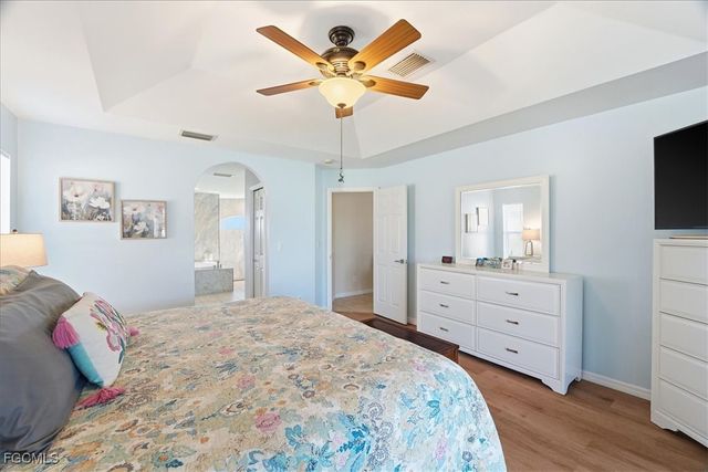 2512 NW 8th PL, Cape Coral, FL 33993