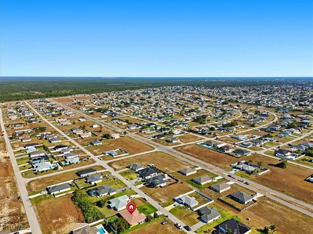 2512 NW 8th PL, Cape Coral, FL 33993