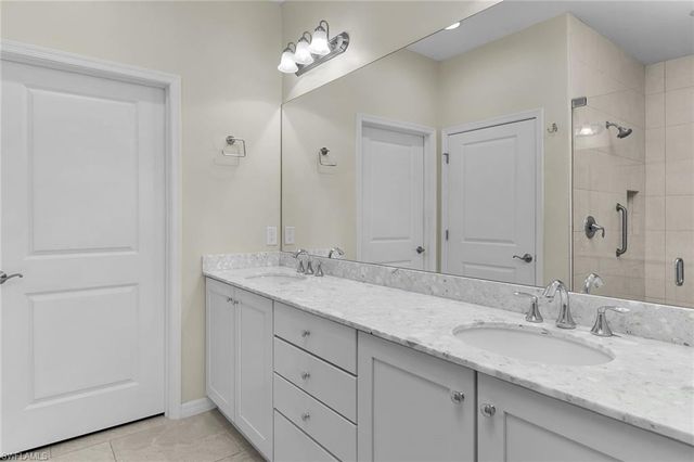 1574 Oceania DR S, Naples, FL 34113