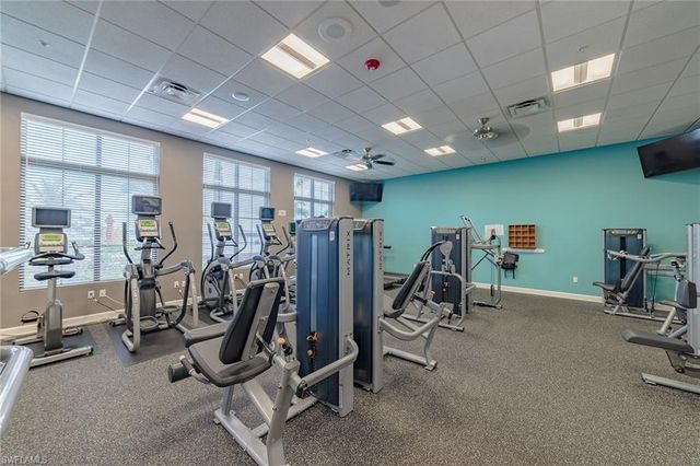 1574 Oceania DR S, Naples, FL 34113