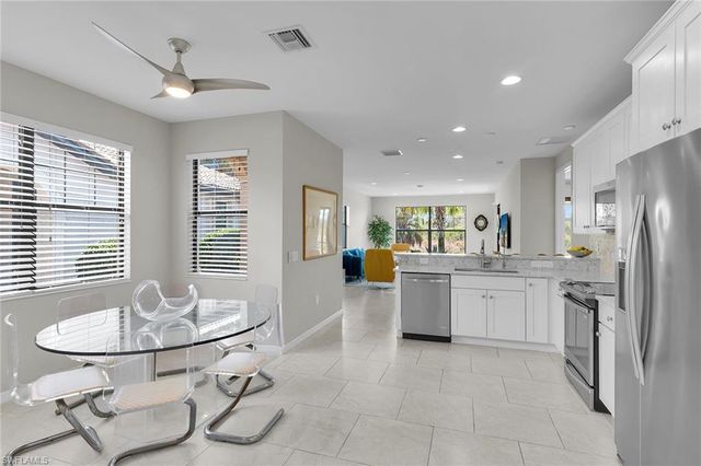 1574 Oceania DR S, Naples, FL 34113