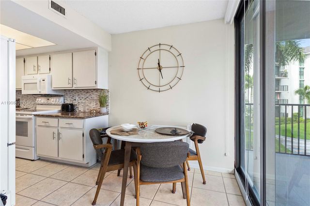 1101 River Reach Dr 209, Fort Lauderdale, FL 33315