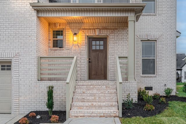 252 Bluebell Dr, Clarksville, TN 37043