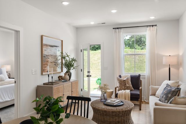 235 Panther Dr, Murfreesboro, TN 37127