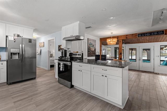 1602 Williams Lakeshore, Kingsland, TX 78639