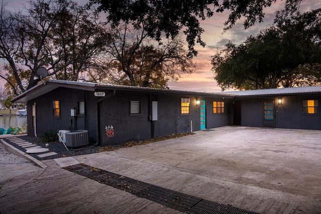 1602 Williams Lakeshore, Kingsland, TX 78639