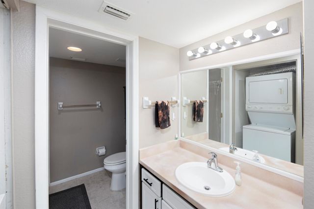 1673 SE Green Acres Circle 201, Port St Lucie, FL 34952