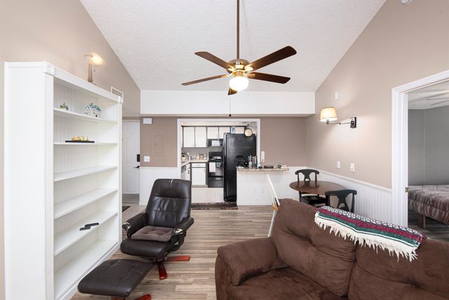 1673 SE Green Acres Circle 201, Port St Lucie, FL 34952