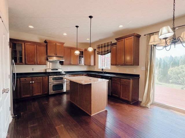 2535 Murphy Circle N, Carmel, IN 46074