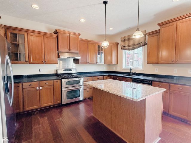 2535 Murphy Circle N, Carmel, IN 46074