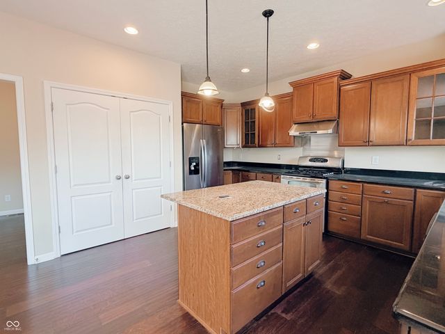 2535 Murphy Circle N, Carmel, IN 46074