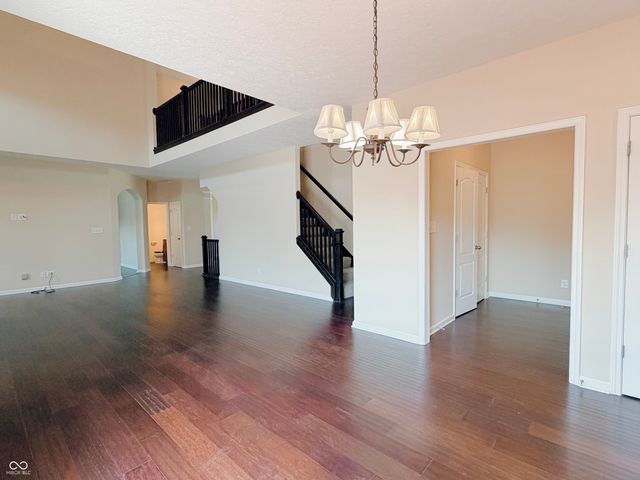 2535 Murphy Circle N, Carmel, IN 46074