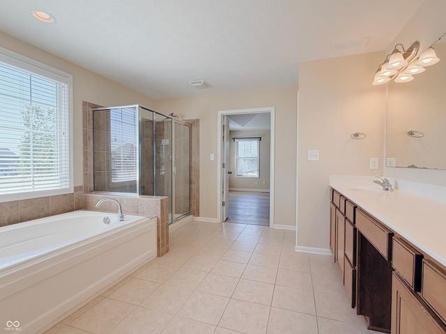 2535 Murphy Circle N, Carmel, IN 46074