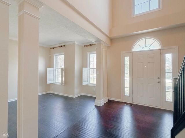 2535 Murphy Circle N, Carmel, IN 46074