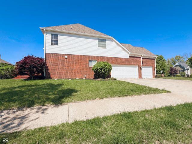 2535 Murphy Circle N, Carmel, IN 46074