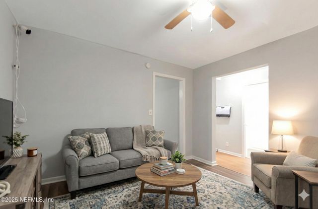 5813 DOEBOY Street, Jacksonville, FL 32208