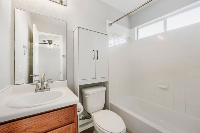 187 Ames CV, Kyle, TX 78640