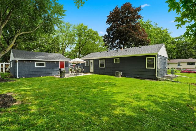 5225 Pennsylvania Avenue N, New Hope, MN 55428