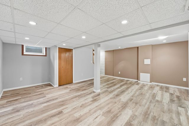 5225 Pennsylvania Avenue N, New Hope, MN 55428