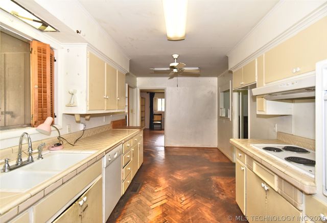 4659 E 55th Place, Tulsa, OK 74135
