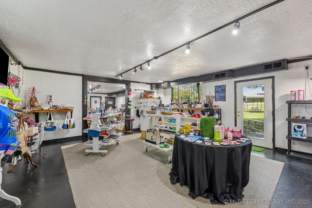 19600 S 353rd West Avenue, Bristow, OK 74010