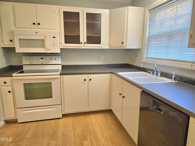 9 Willow Bridge Drive, Durham, NC 27707