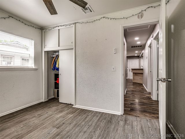 3724 W 45th Place, Tulsa, OK 74107