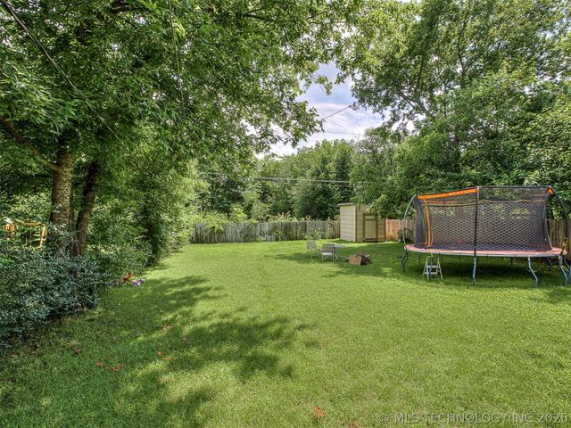 3724 W 45th Place, Tulsa, OK 74107