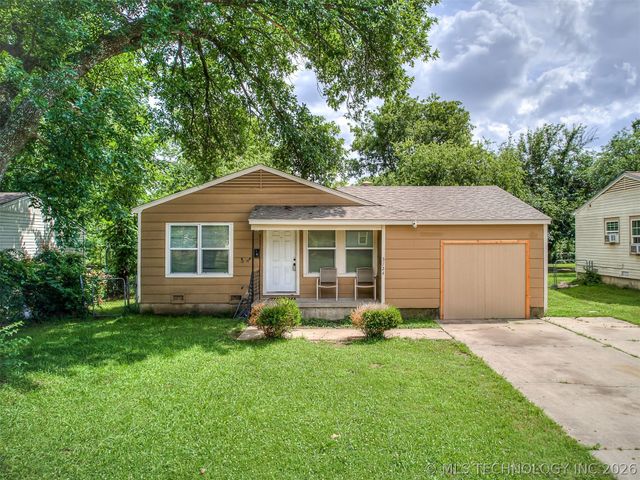 3724 W 45th Place, Tulsa, OK 74107