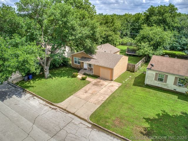 3724 W 45th Place, Tulsa, OK 74107
