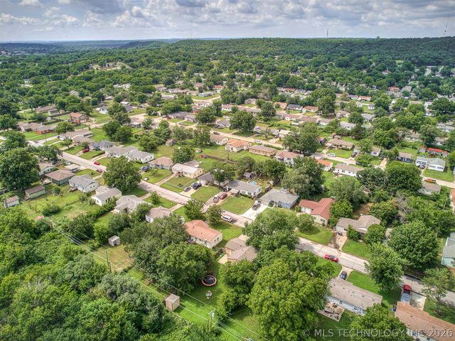 3724 W 45th Place, Tulsa, OK 74107