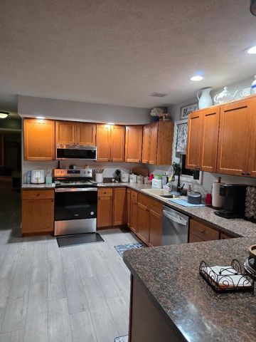 600 W Ford Street, Energy, IL 62933