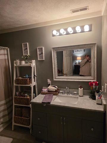 600 W Ford Street, Energy, IL 62933